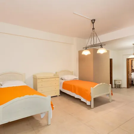 Elounda Blue Villa *